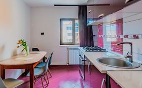M Apartment aproape de plaja